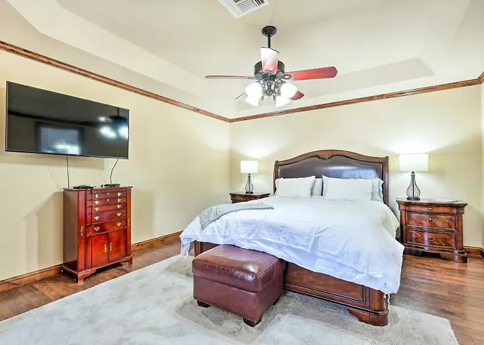 Holiday home Pool & Putting Green: Group Getaway In Glendale! Phoenix